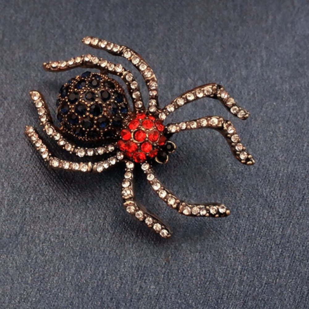 Spider Crystal Rhinestone Brooch - Picture 4 of 14